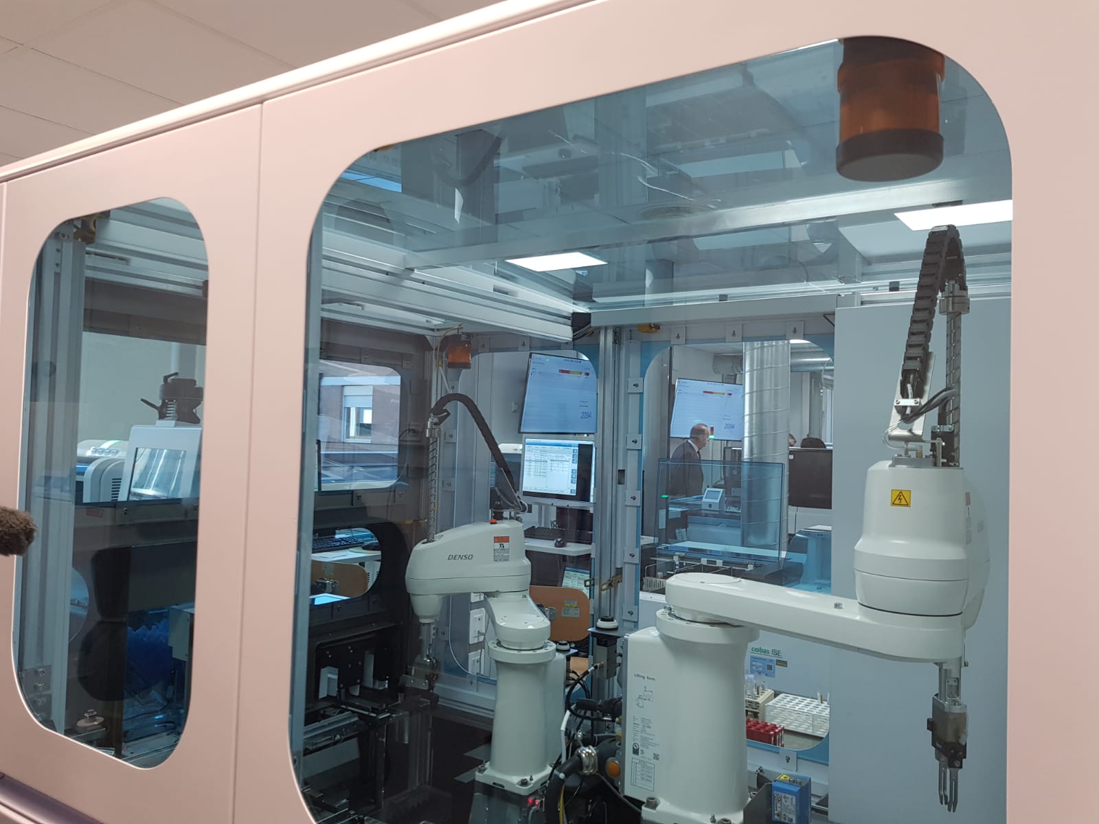 Inaugurato a Campostaggia un nuovo sistema automatizzato per il laboratorio di analisi