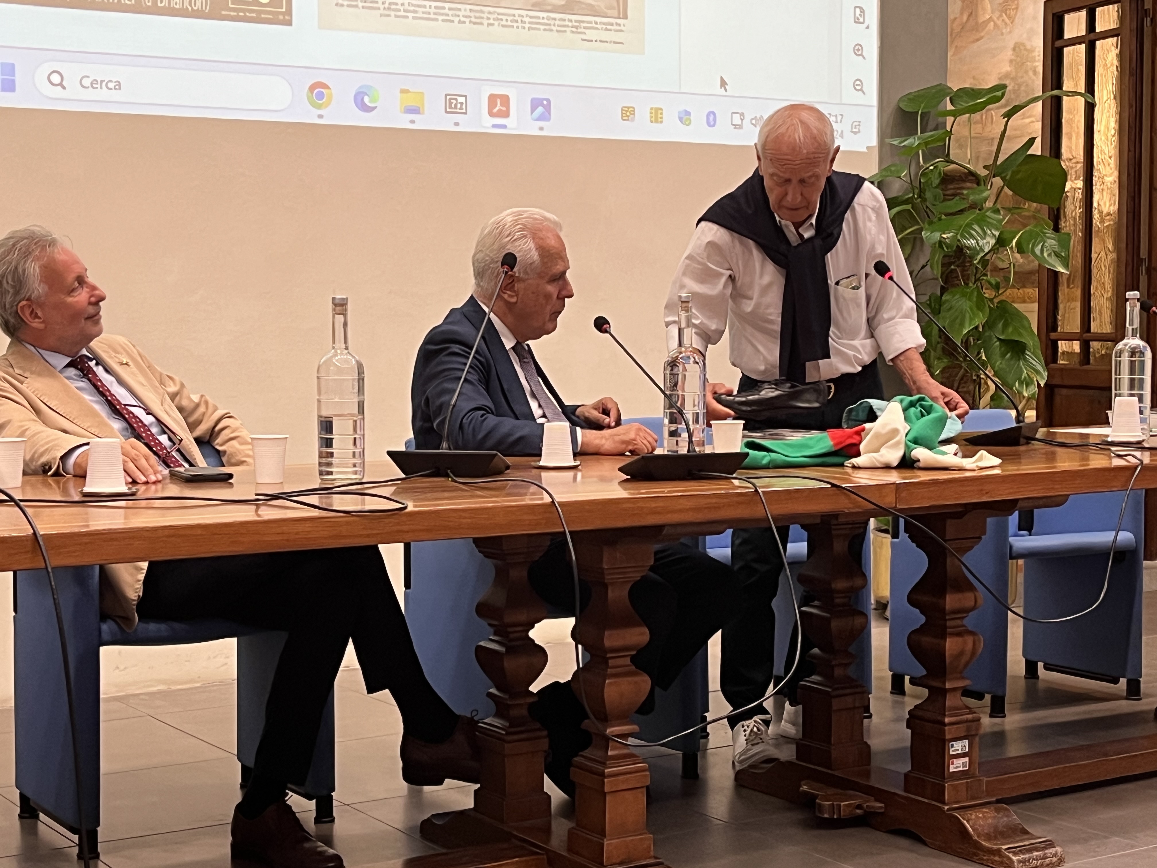 Coppi a casa di Bartali: il Tour a Firenze e la Regione presenta un libro sul campionissimo